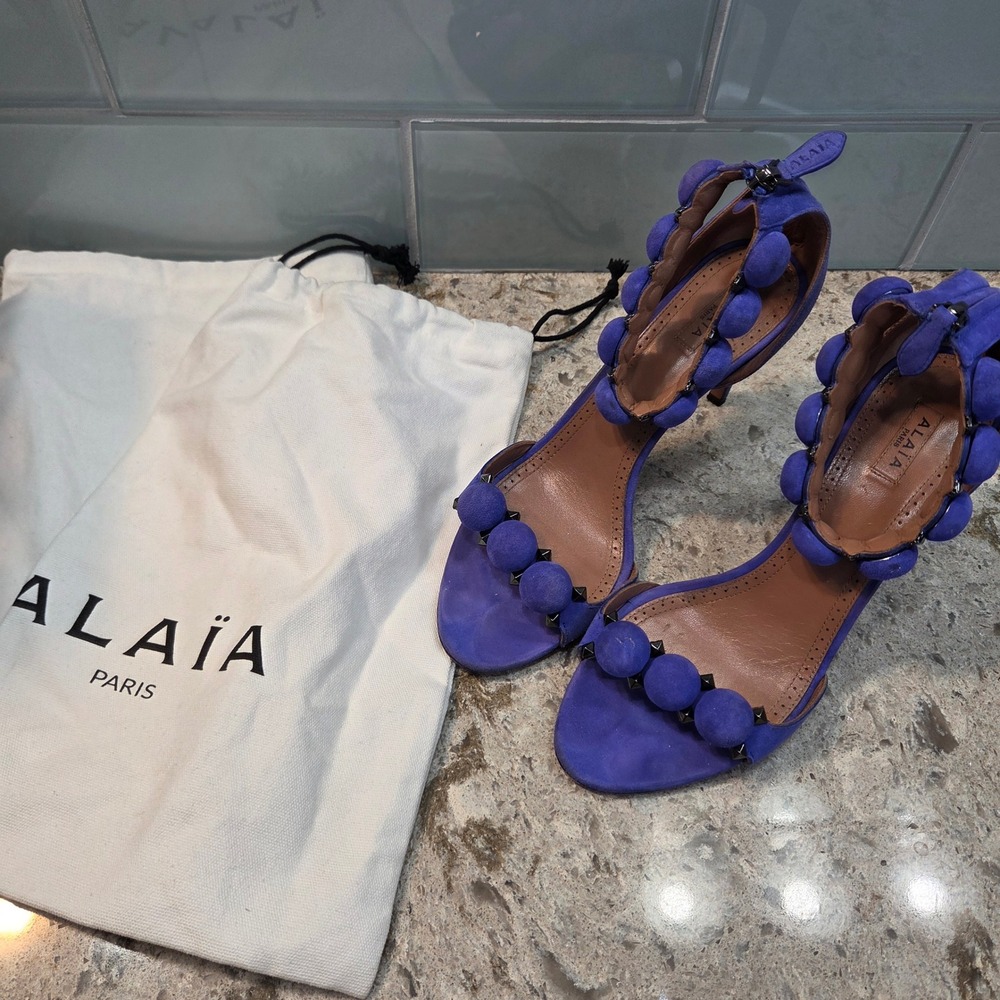 Alaia Bombe Purple Suede Studded Ankle Strap Sandals Heels 39.5 Made in Italy - Picture 2 of 16